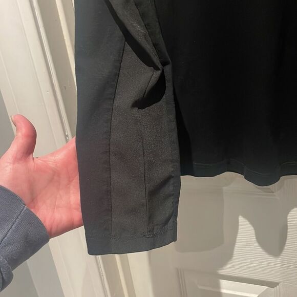 Banana Republic blouse peek button SZ small - Picture 2 of 6